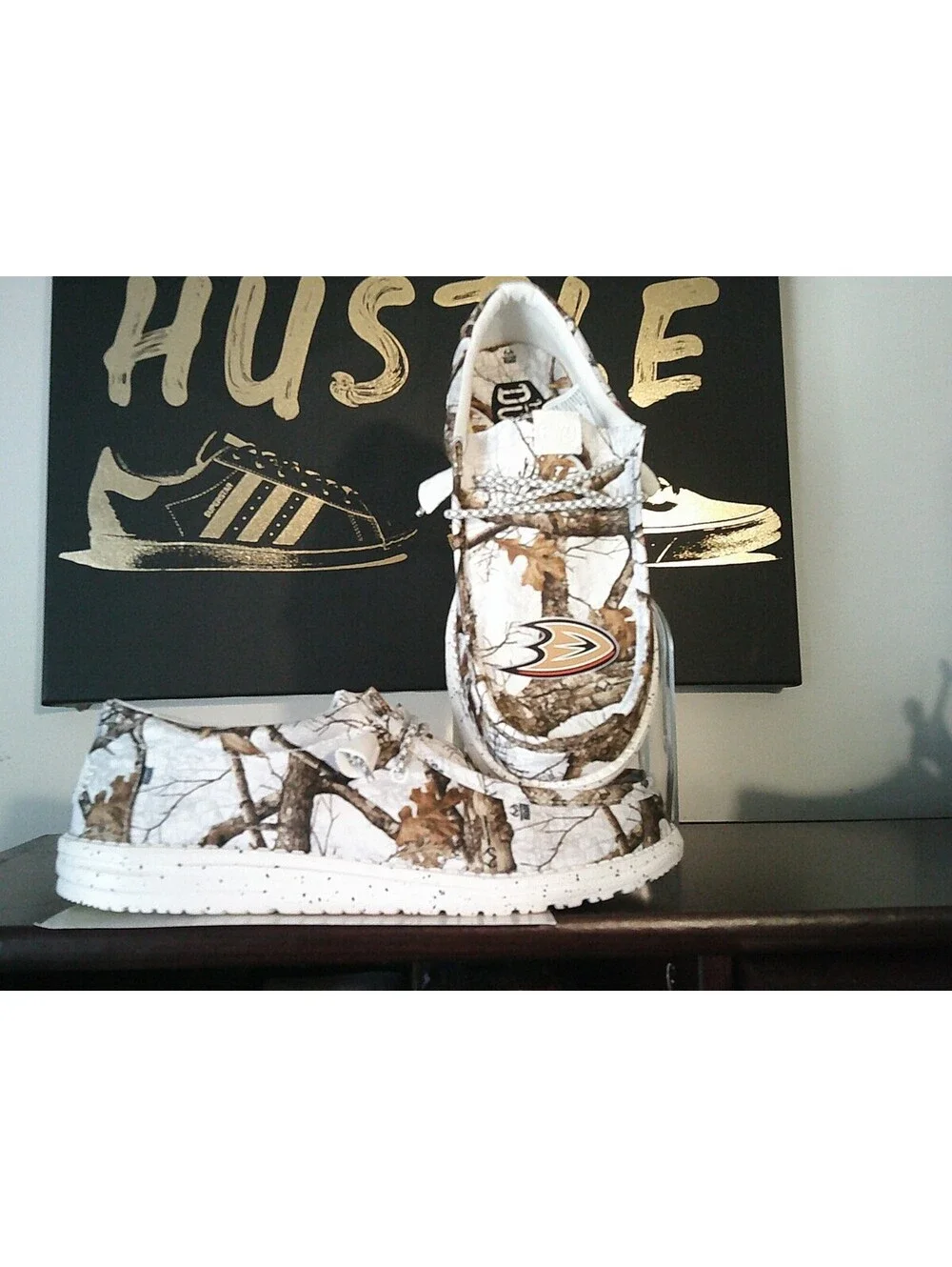 Hey Dudes Shoes Mens Size  11 Realtree Anaheim Ducks
